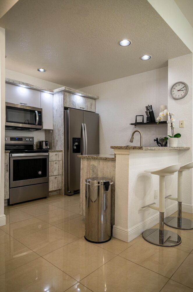 Luxurious Venetian Gem By Orlando Short Term