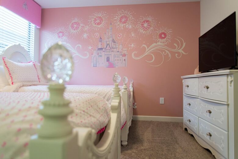 Fairy Tales At Storey Lakes By Orlando Short Term