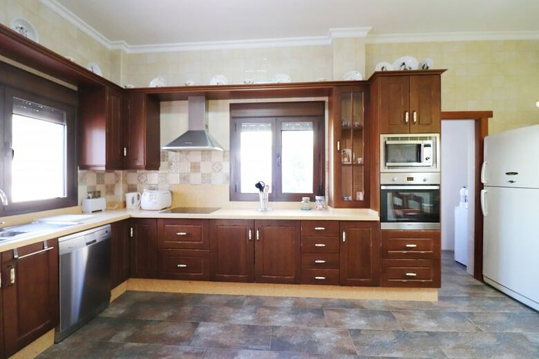 1149 Villa Paquita