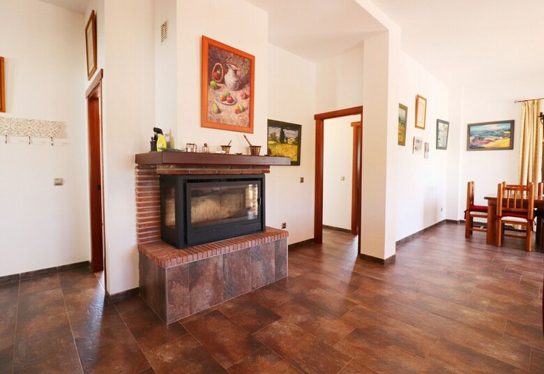 1149 Villa Paquita