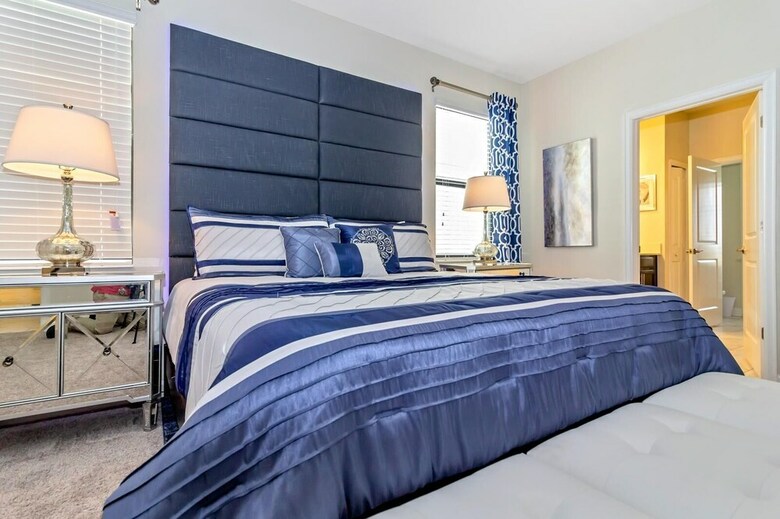 Royal Mansion At Storey Lakes By Orlando Short Term