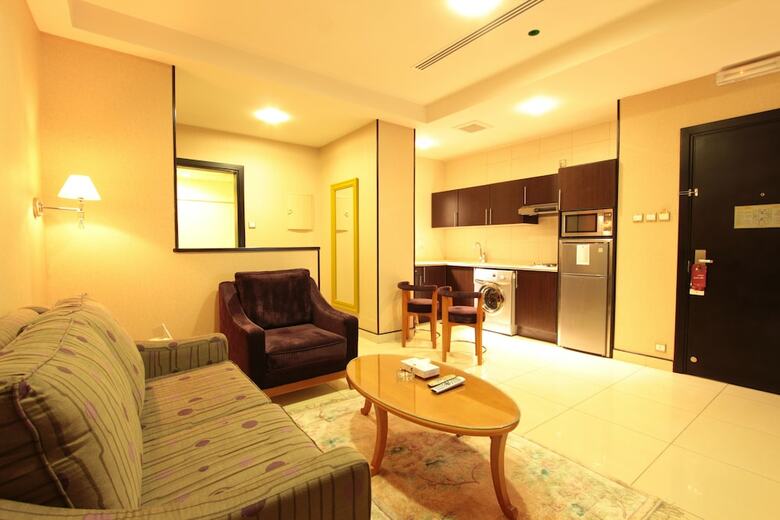 Awaliv International Hotel