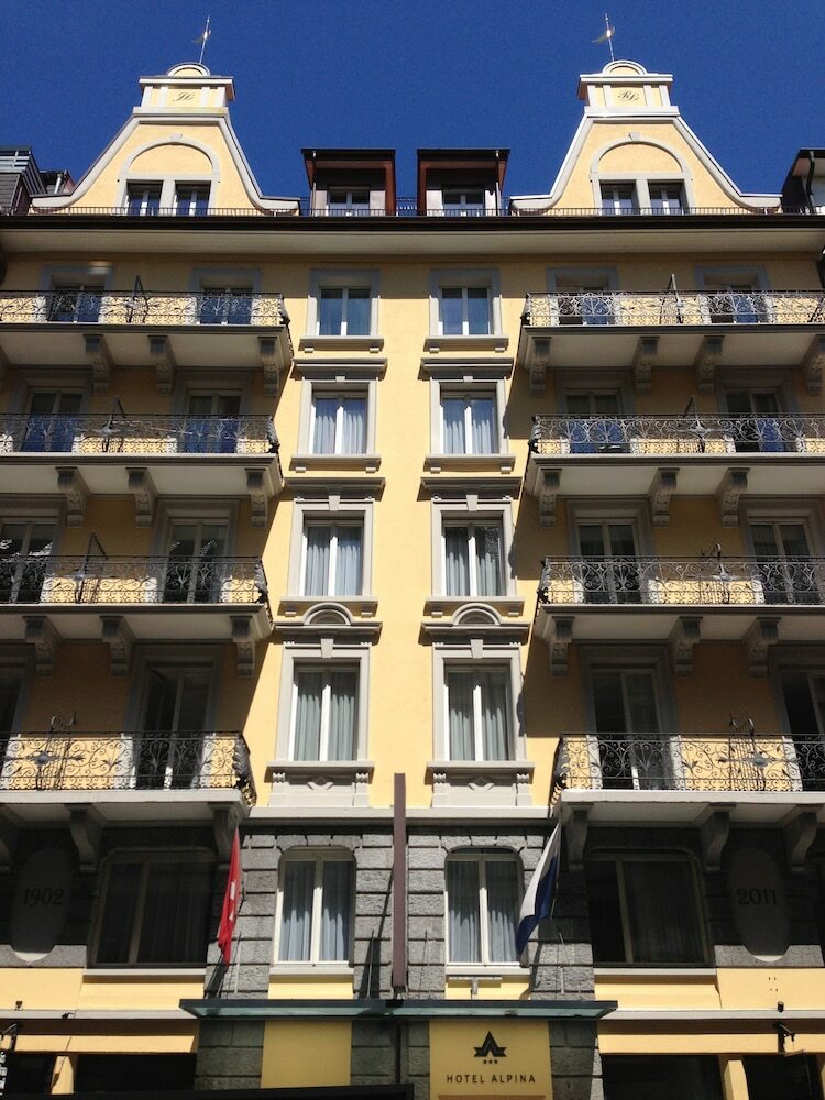 Hotel Alpina