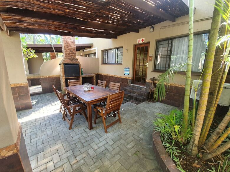 Hotel Ndiza Lodge & Cabanas