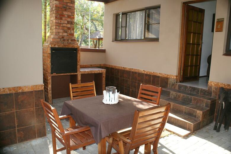 Hotel Ndiza Lodge & Cabanas