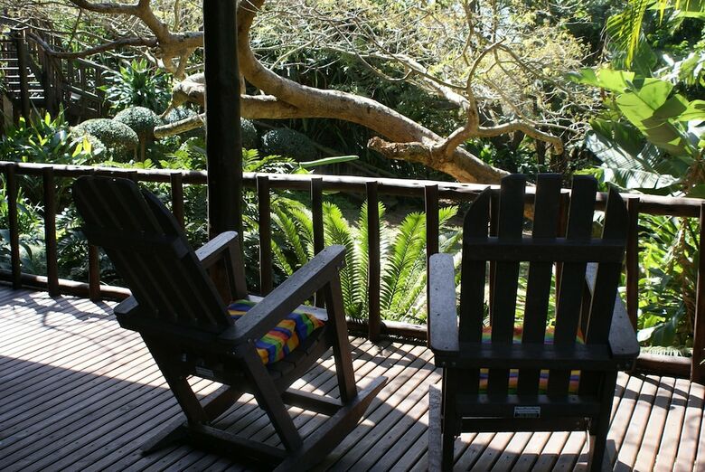 Hotel Ndiza Lodge & Cabanas