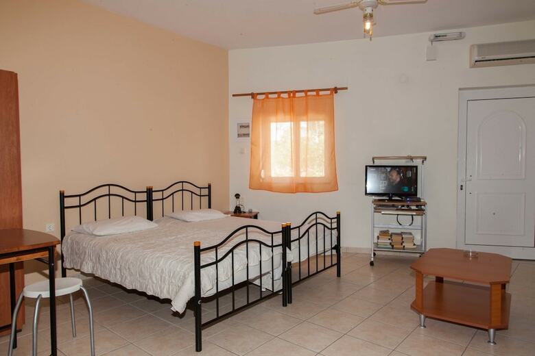 Marianna Apartments