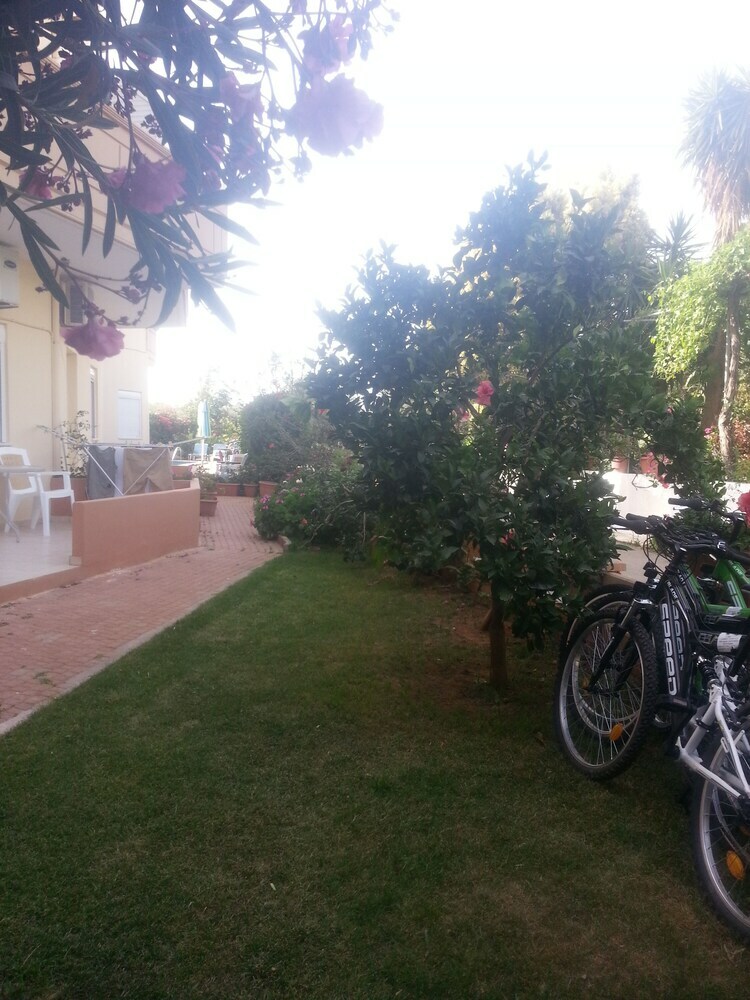 Marianna Apartments