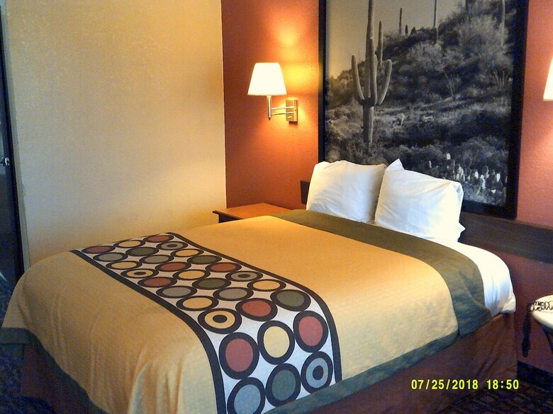 Motel Super 8 By Wyndham Tucson Downtown Convention Center