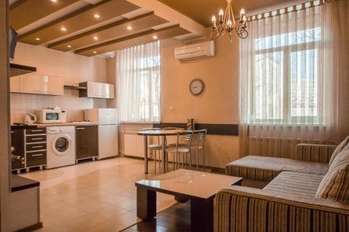 Hotel Apartments Adresa