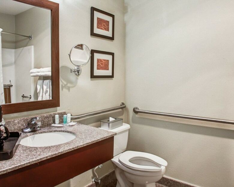 Hotel Comfort Suites Lombard - Addison