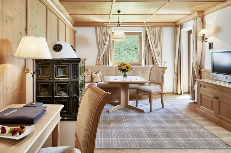 Hotel Alpenhof