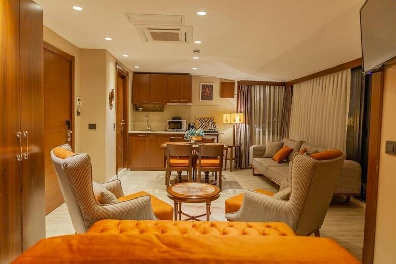 Lord Morgan Exclusive Design & Cihangir