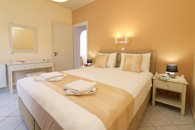 Hotel Studios Vrionis Panoramic Sunset
