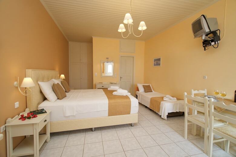 Hotel Studios Vrionis Panoramic Sunset