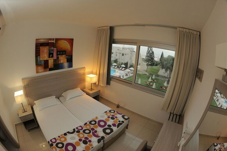 Aparthotel Frixos Suites Hotel Apts