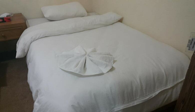 Al-houriat Hotel
