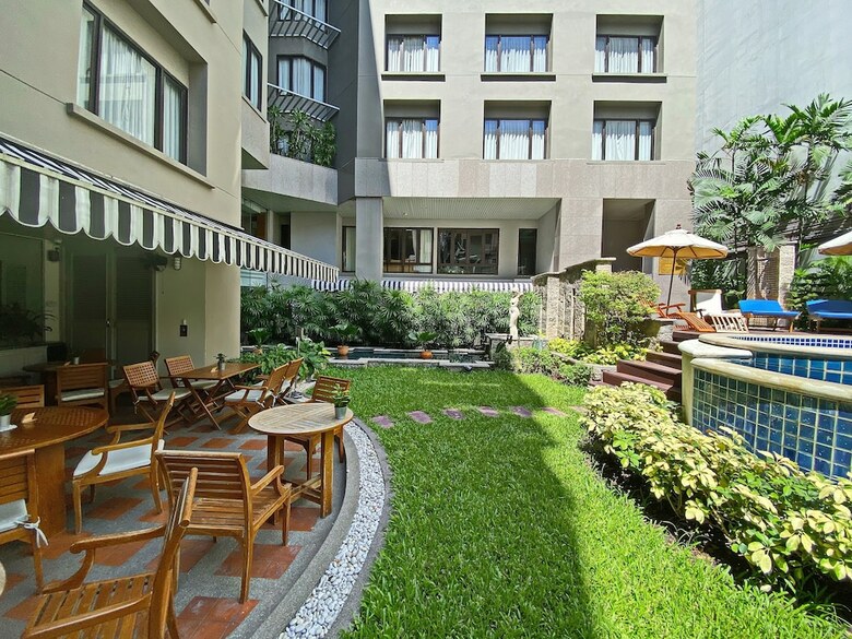 Silom Serene Hotel
