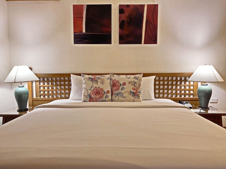Silom Serene Hotel