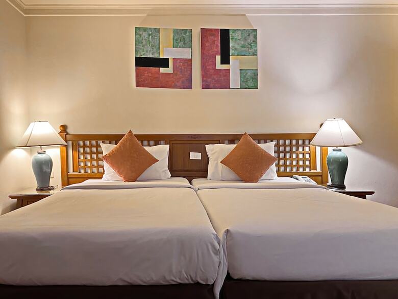 Silom Serene Hotel