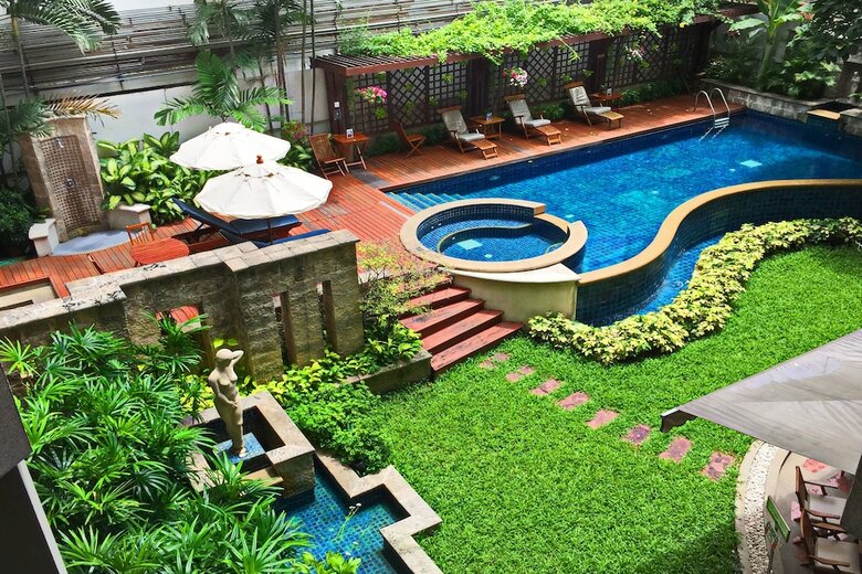 Silom Serene Hotel