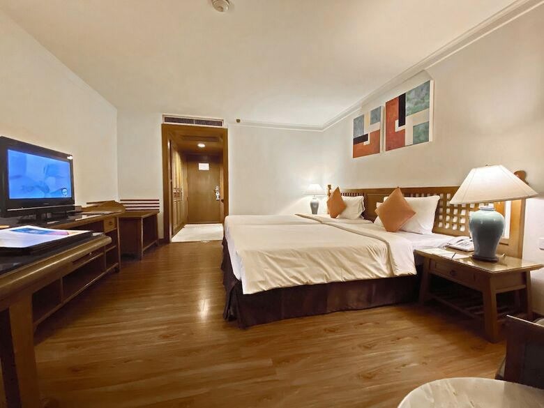 Silom Serene Hotel