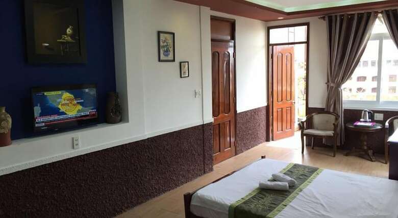 Sunny B Hotel