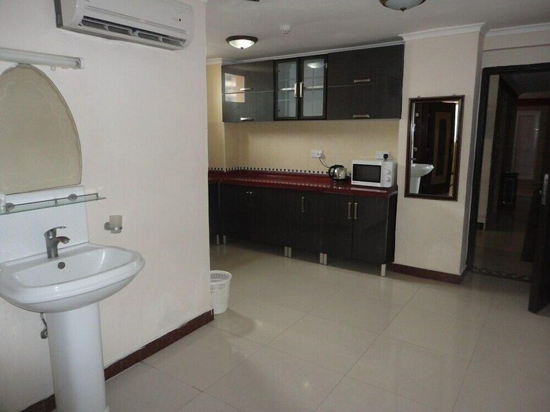 Urban Rose Hotel And Apartment