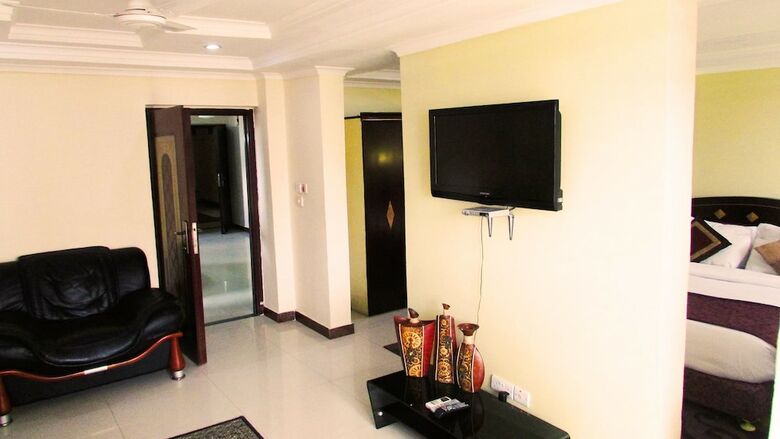 Urban Rose Hotel And Apartment