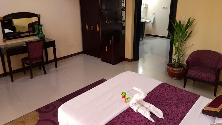 Urban Rose Hotel And Apartment