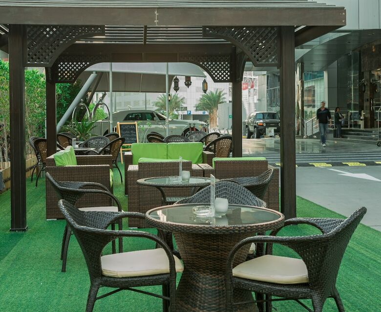 Aparthotel First Central Hotel Suites