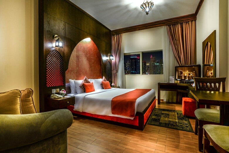 Aparthotel First Central Hotel Suites