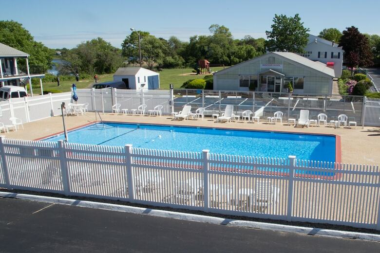 Hotel Tidewater Inn