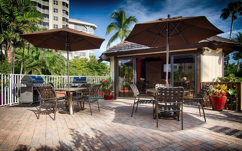 Hotel Pointe Estero Beach Resort