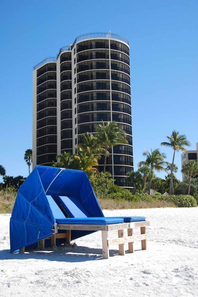 Hotel Pointe Estero Beach Resort