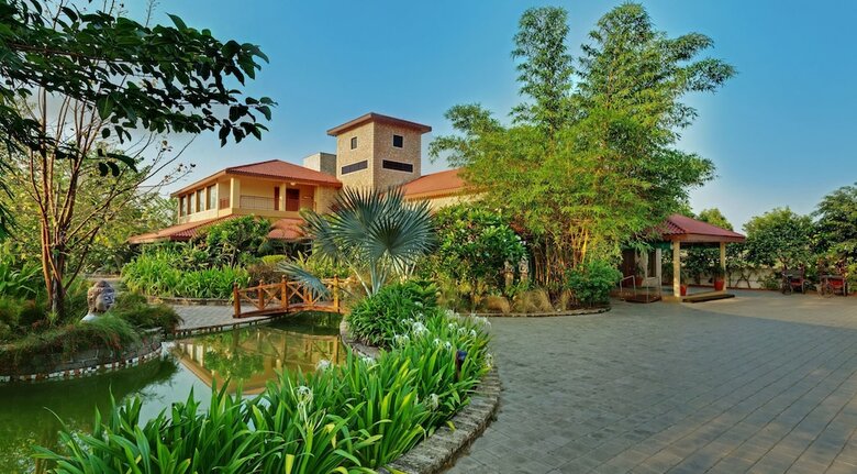 Hotel The Fern Gir Forest Resort