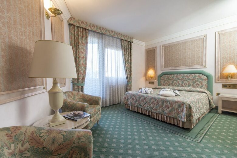 Hotel Comano Cattoni Holiday