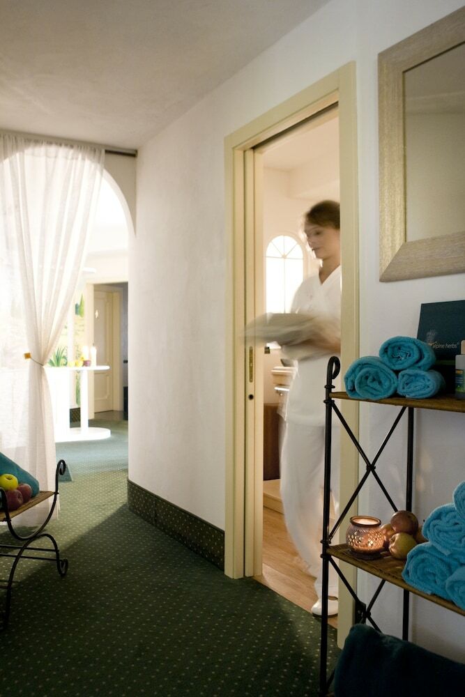 Hotel Comano Cattoni Holiday