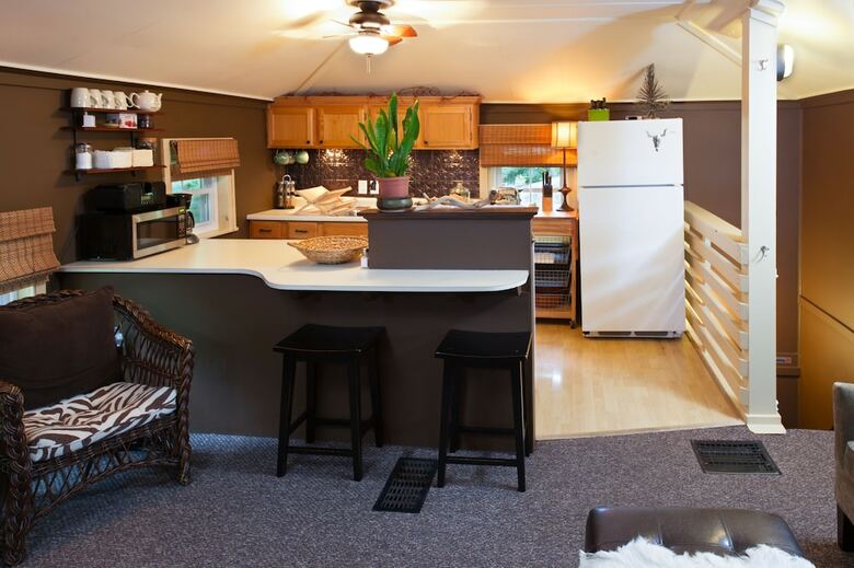 Bed & Breakfast Kara's Kottages @ W. Main St
