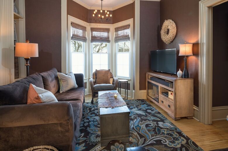 Bed & Breakfast Kara's Kottages @ W. Main St