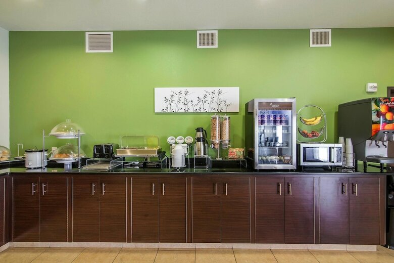 Hotel Sleep Inn And Suites Haysville