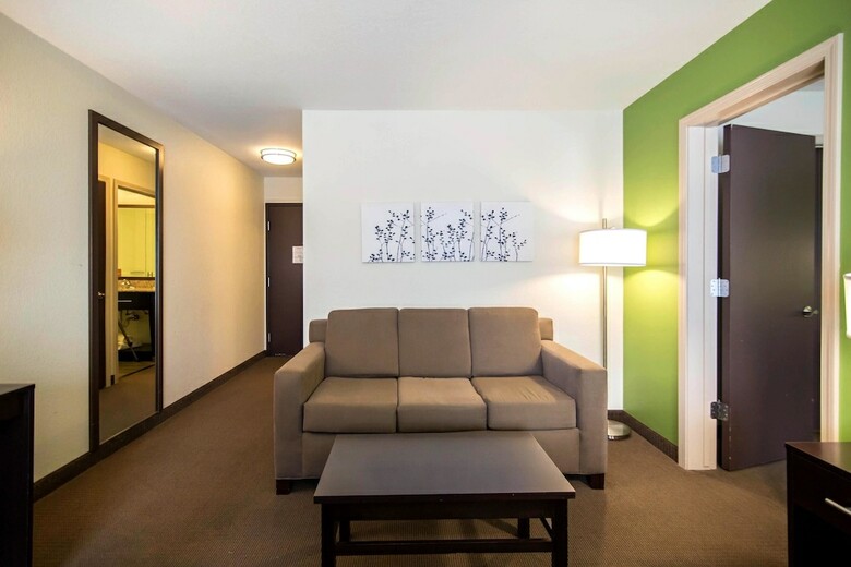 Hotel Sleep Inn And Suites Haysville