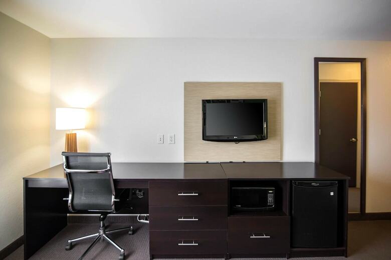 Hotel Sleep Inn And Suites Haysville