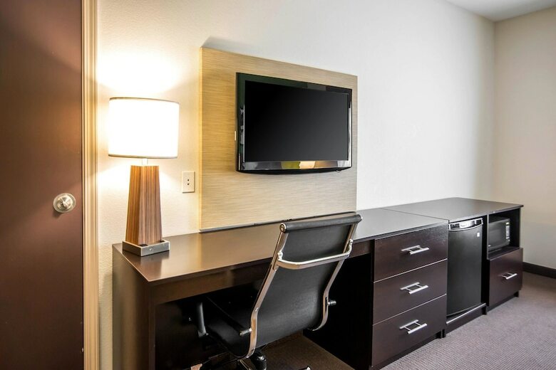 Hotel Sleep Inn And Suites Haysville