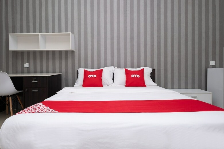Hotel Oyo 90054 Summer Inn