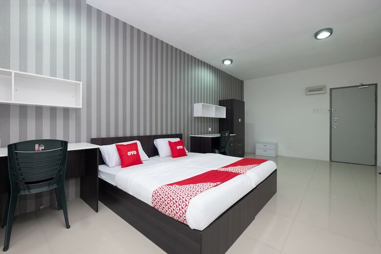 Hotel Oyo 90054 Summer Inn