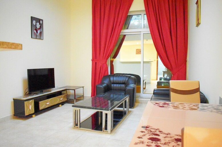 Beautiful One Bedroom Apartment In Tecom