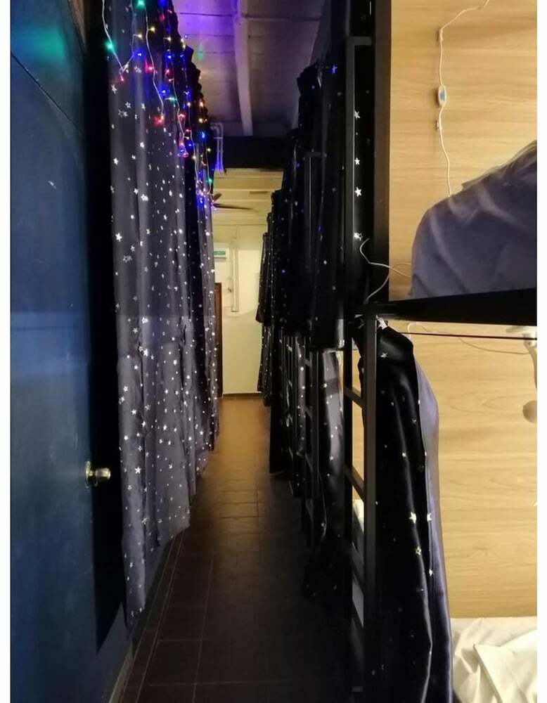 Hostal Third Street Station - Hostel
