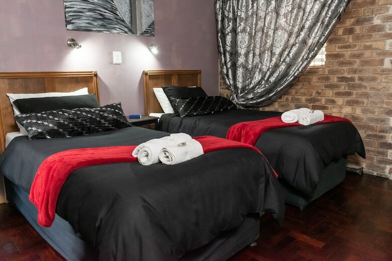Bastille De Blignaut B&B