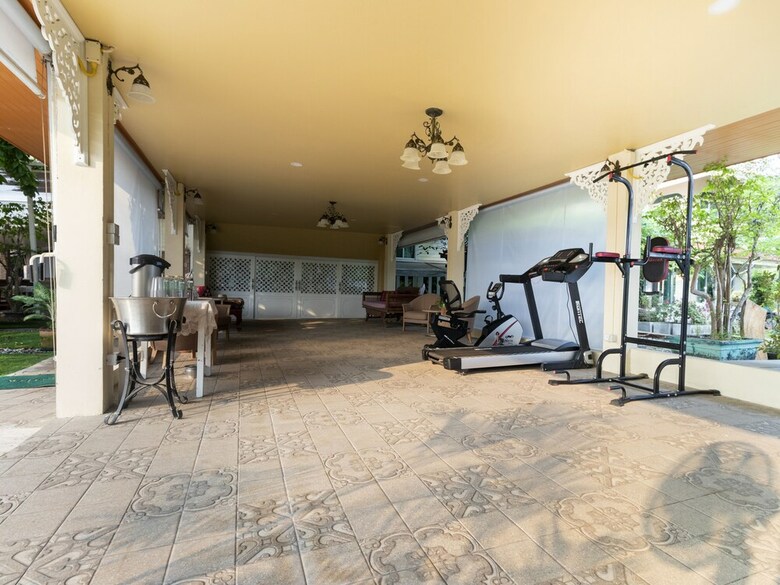 Hotel Oyo 750 Baan Suan Ampond